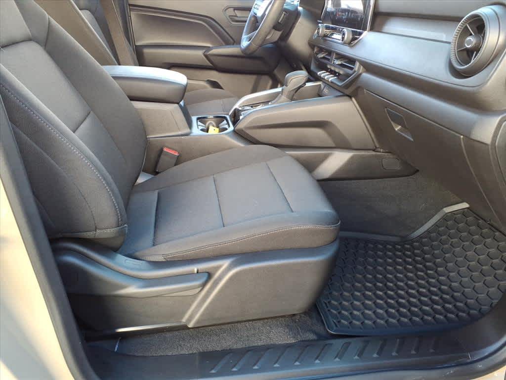 2024 Chevrolet Colorado WT