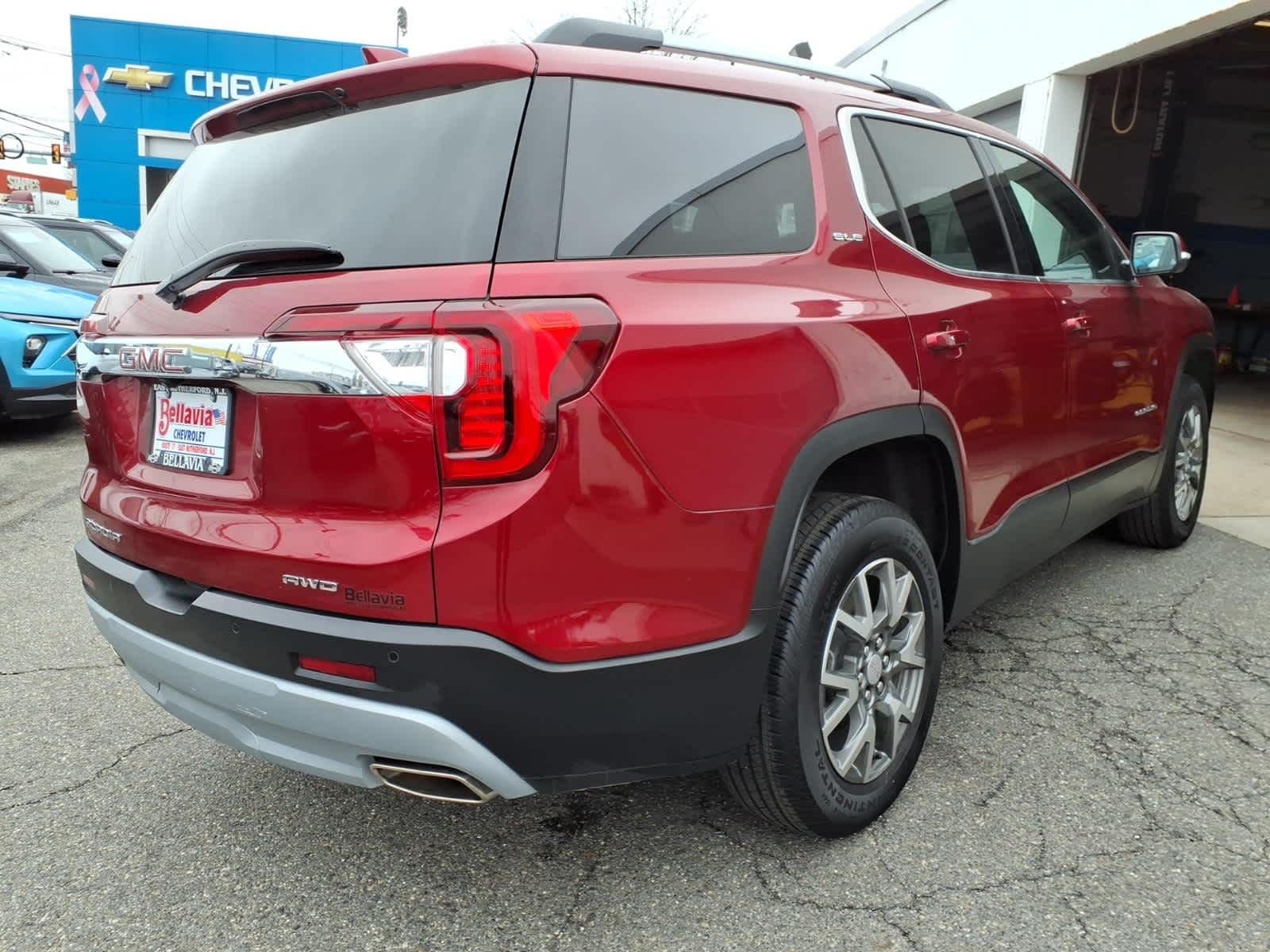 2023 GMC Acadia SLE