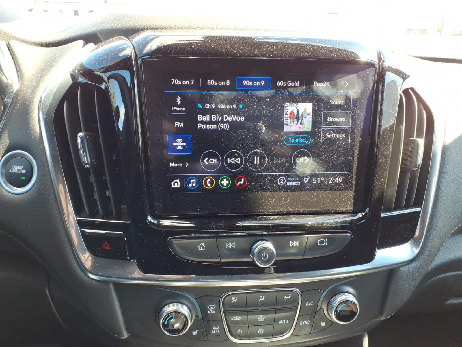 2023 Chevrolet Traverse LT Cloth