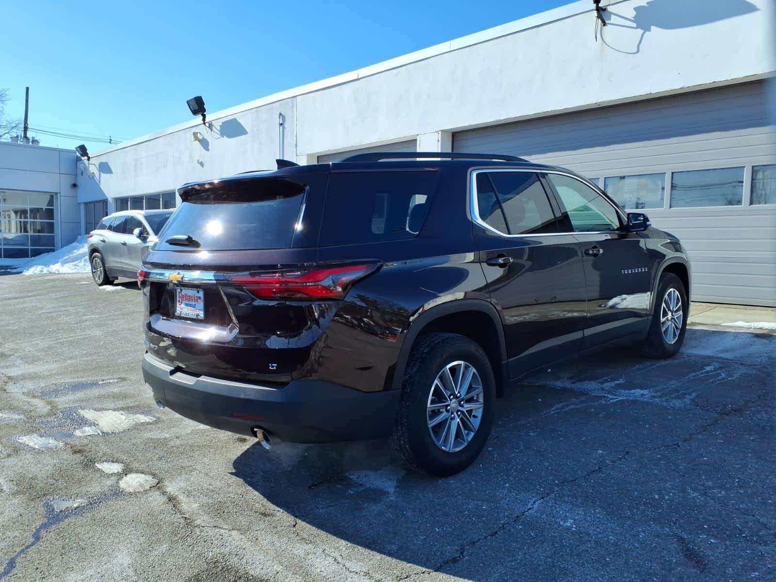 2023 Chevrolet Traverse LT Leather