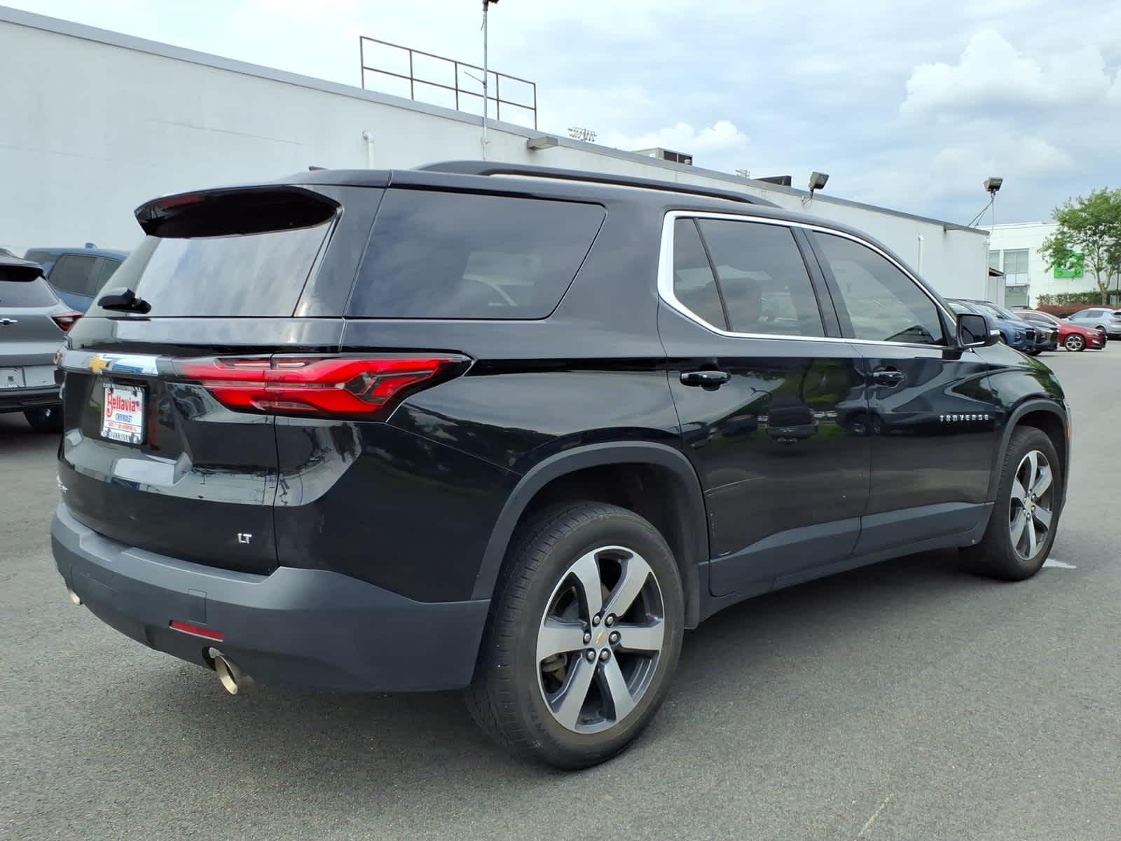 2023 Chevrolet Traverse LT Leather