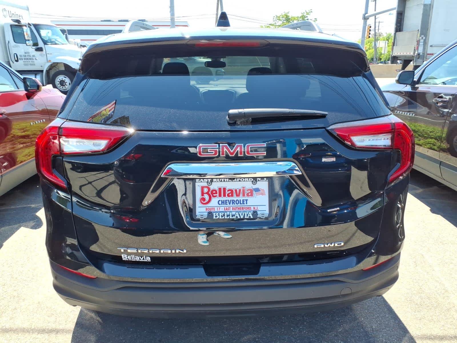 2023 GMC Terrain SLE