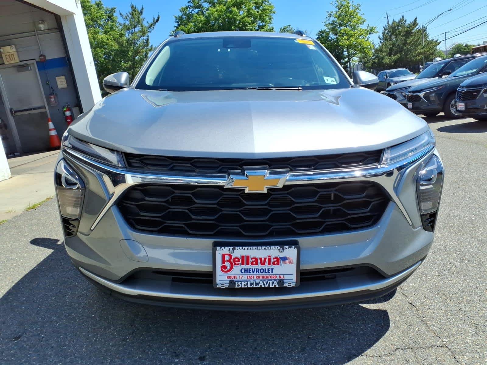 Used 2024 Chevrolet Trax LT with VIN KL77LHE2XRC029920 for sale in East Rutherford, NJ
